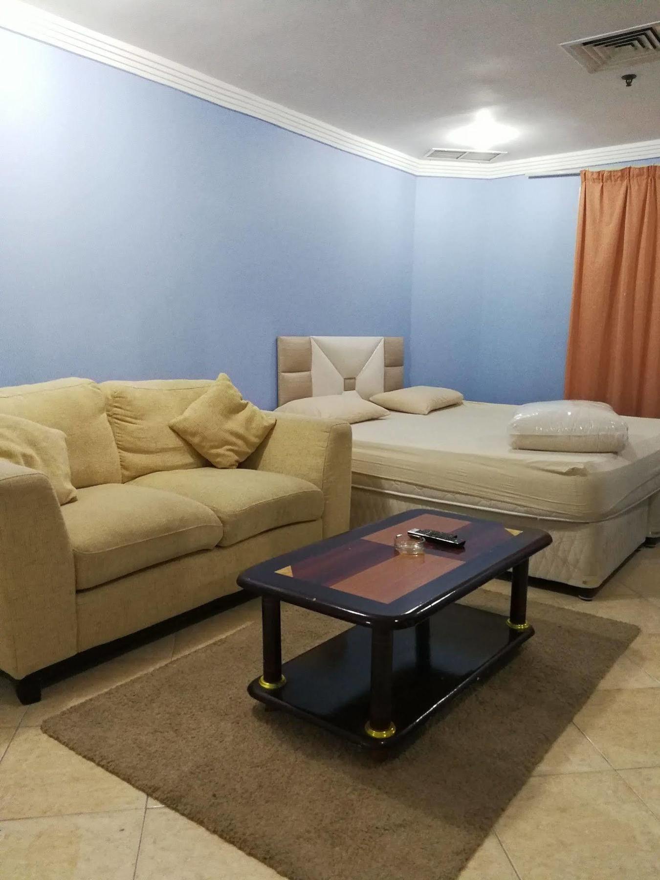 Red Tower Furnished Apartments Mahboula Exterior foto